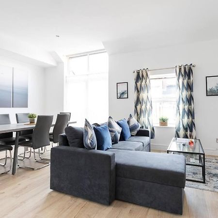 Top Floor, City Centre, Parking Belfast Extérieur photo