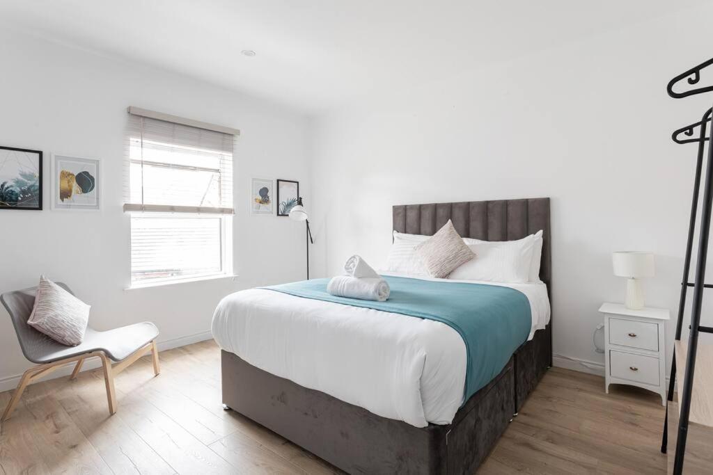 Top Floor, City Centre, Parking Belfast Extérieur photo