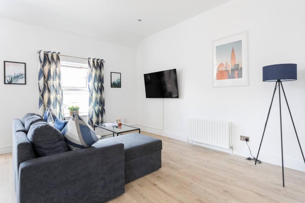 Top Floor, City Centre, Parking Belfast Extérieur photo