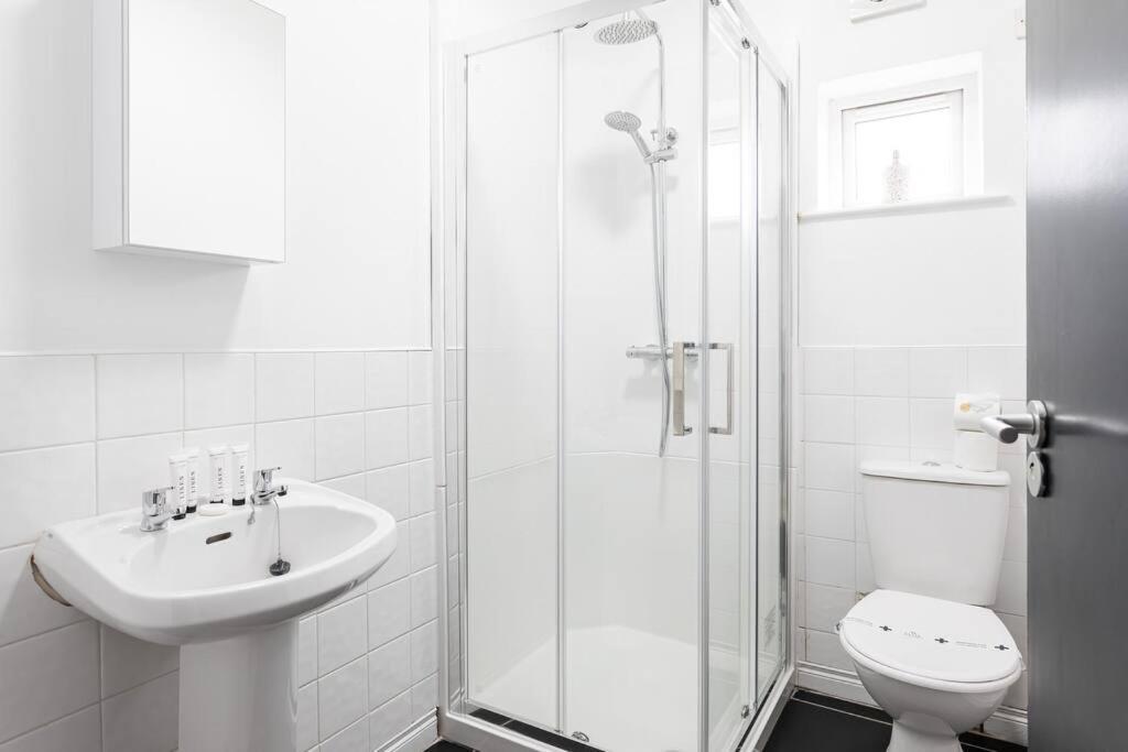 Top Floor, City Centre, Parking Belfast Extérieur photo