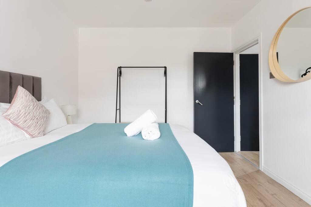 Top Floor, City Centre, Parking Belfast Extérieur photo