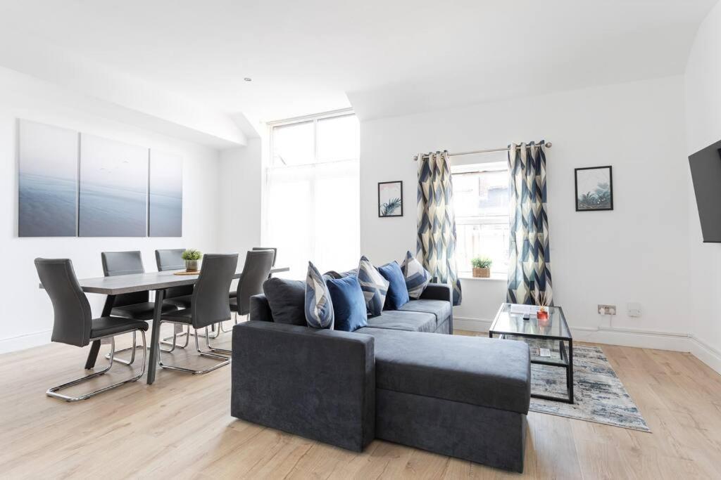 Top Floor, City Centre, Parking Belfast Extérieur photo