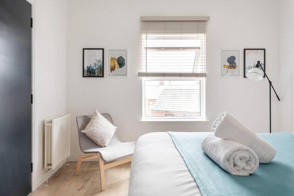Top Floor, City Centre, Parking Belfast Extérieur photo